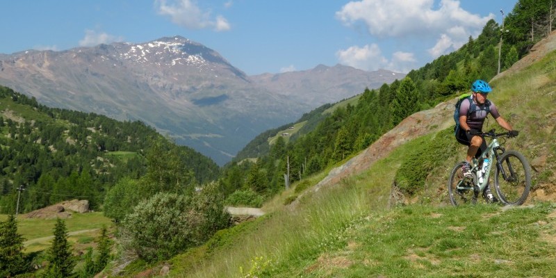 nestbike_panoramica-ghiacciai.jpg