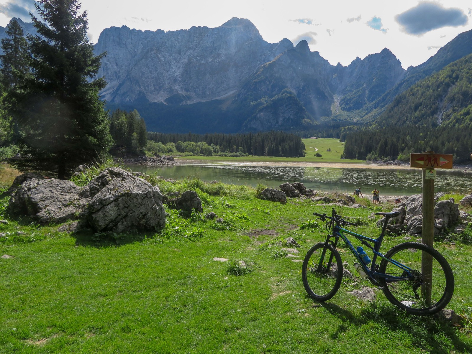 Triplice confine - Laghi di Fusine - nest.bike Percorsi e Itinerari in ...