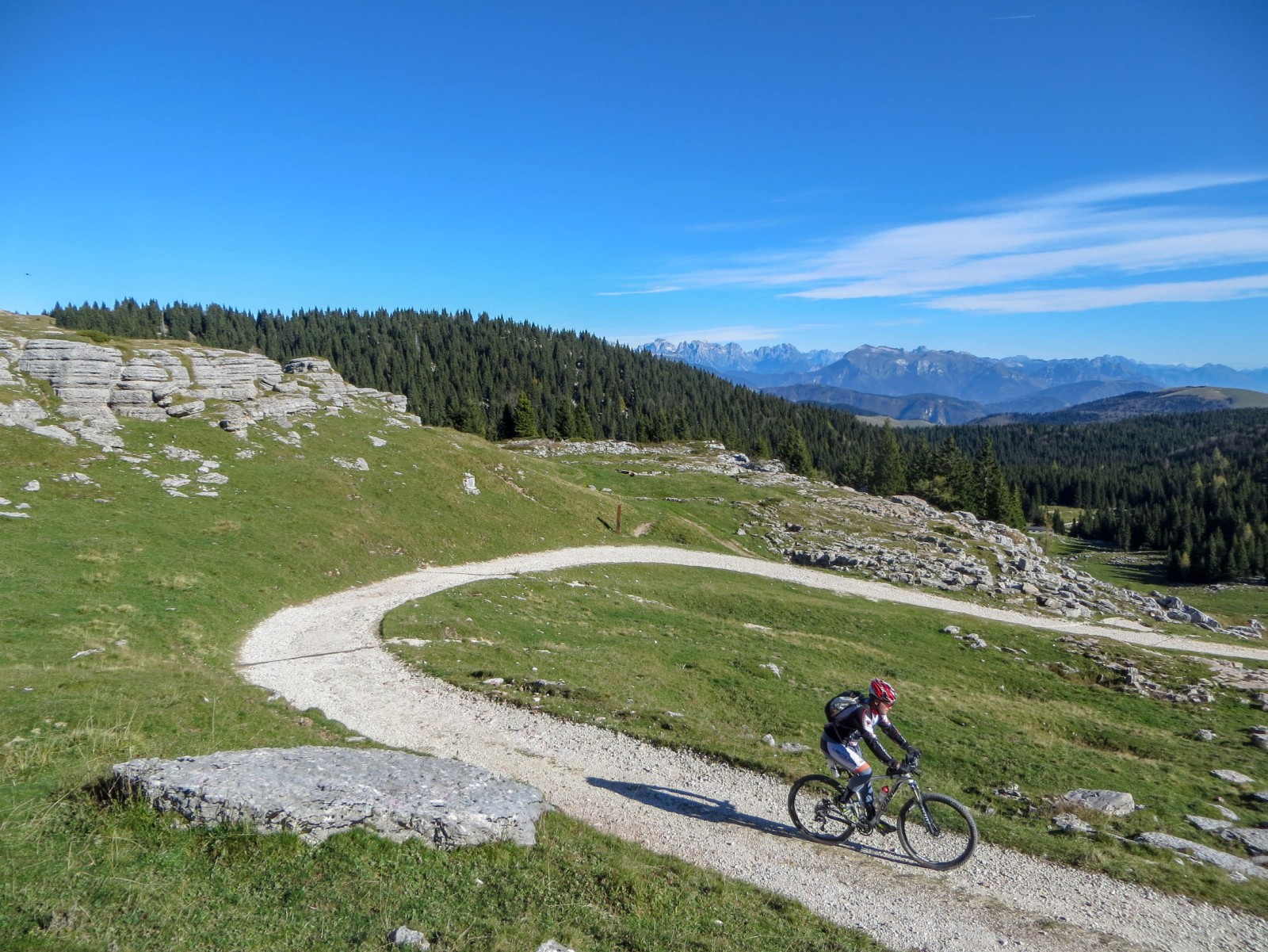 Monte Fior La città di roccia nest.bike Percorsi e Itinerari in MTB